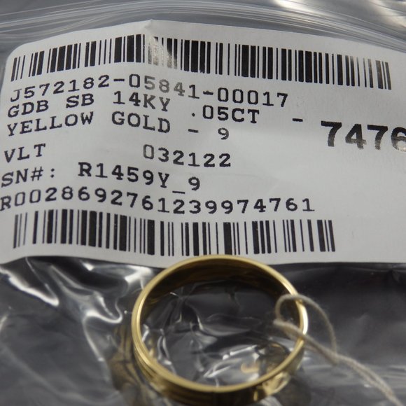 Sonia Bitton Galerie de Bijoux® "Diamonds in the Sand" 14K Gold Ring - Picture 9 of 10